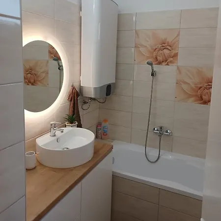 דירה Anita Apartmanhaz *